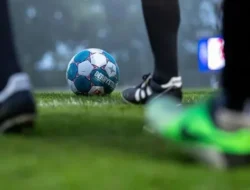 Dampak Evaluasi Latihan Terstruktur Terhadap Perkembangan Performa Sepak Bola Tim Profesional