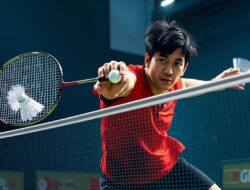 Teknik Melakukan Pukulan “Brush” untuk Netting yang Sangat Tipis