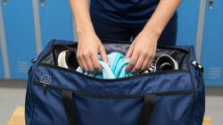 Cara Memilih Tas Olahraga Yang Memiliki Sekat Terpisah Untuk Sepatu Kotor